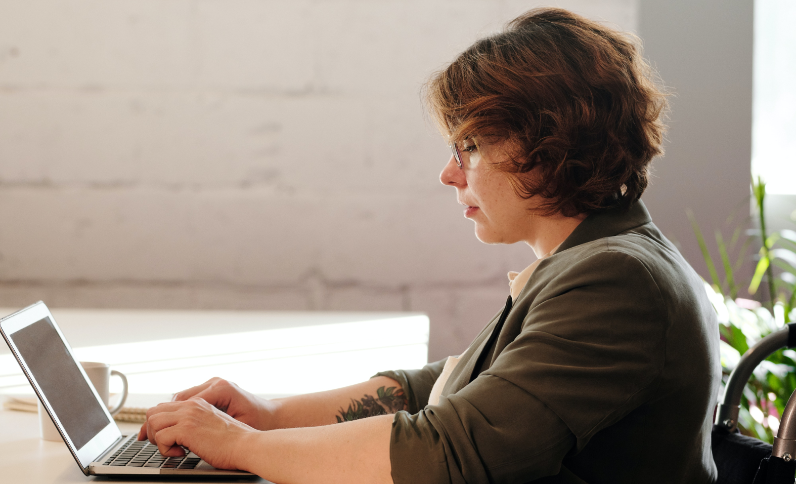 woman on laptop