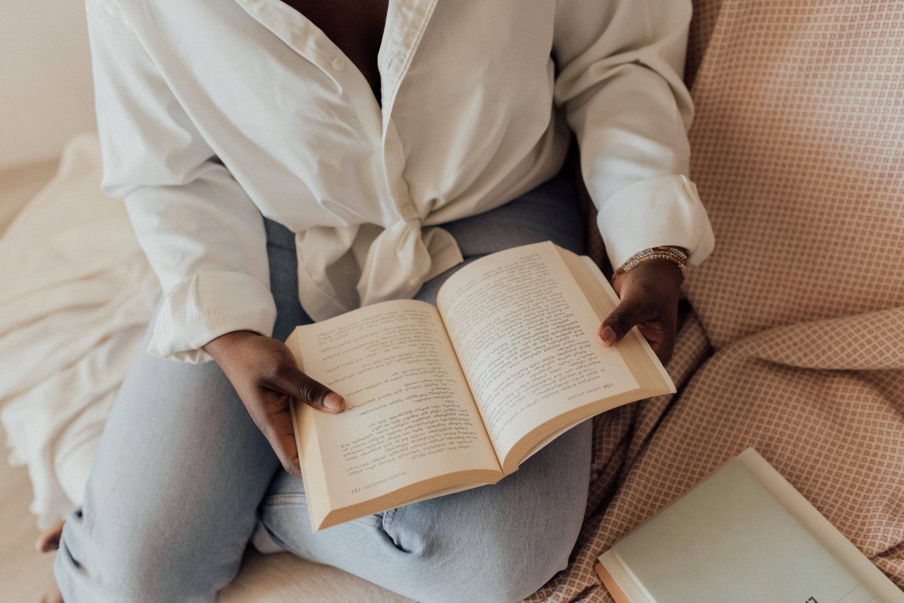 8 books to read to help change your mindset and relationship with money